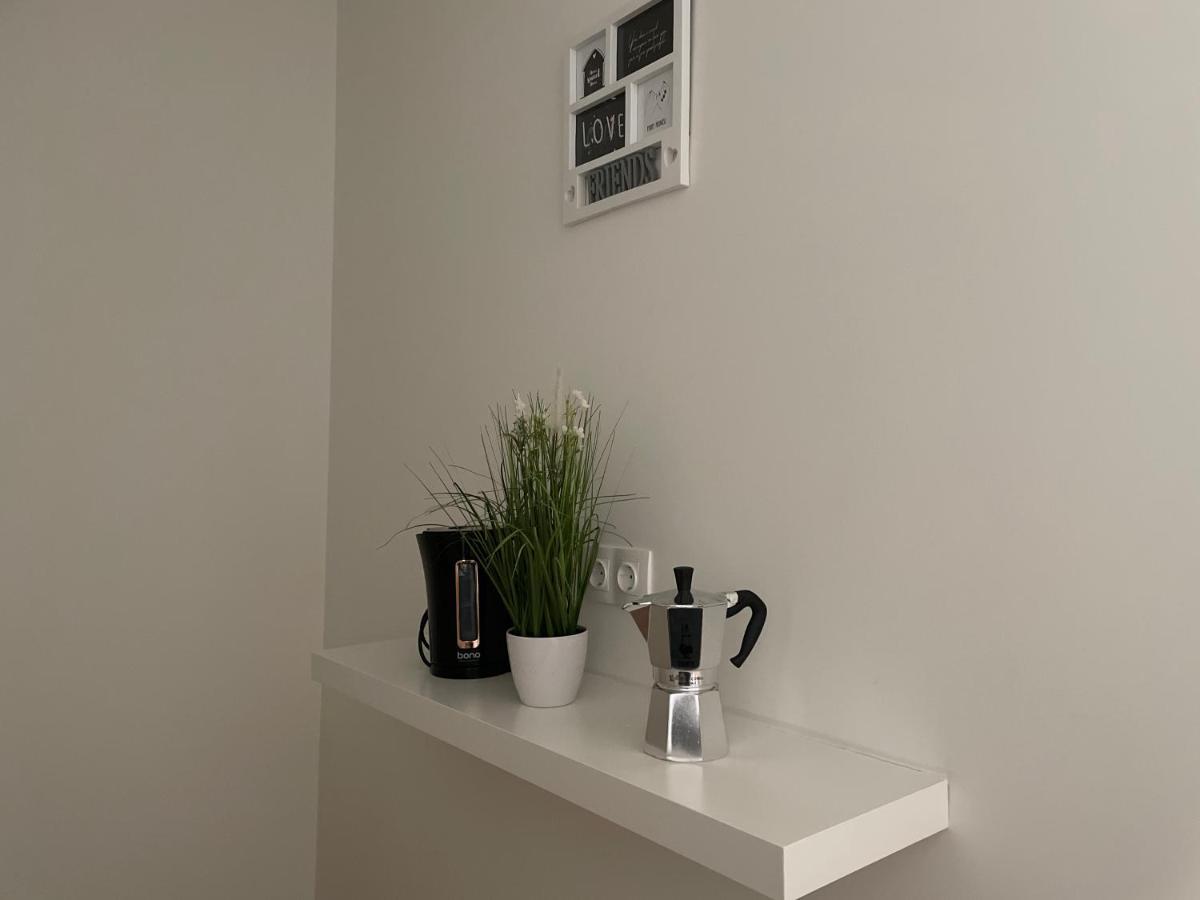 55 M2 Stylish Apartment With Balcony & Parking Viena Exterior foto