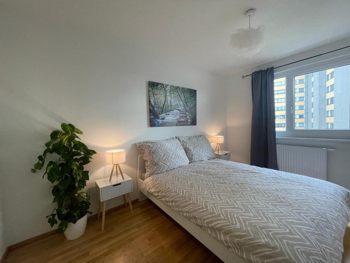 55 M2 Stylish Apartment With Balcony & Parking Viena Exterior foto