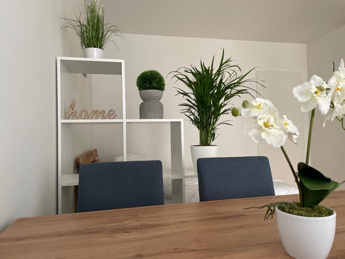 55 M2 Stylish Apartment With Balcony & Parking Viena Exterior foto